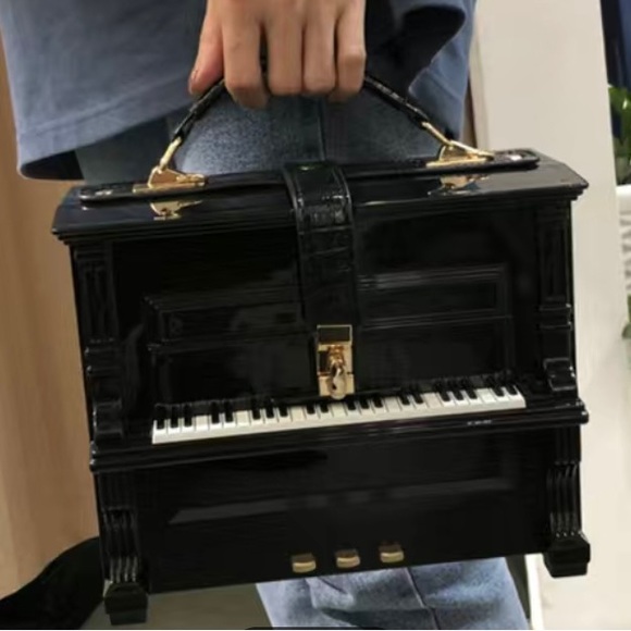 Piano shaped handbag NWOT - Picture 5 of 8